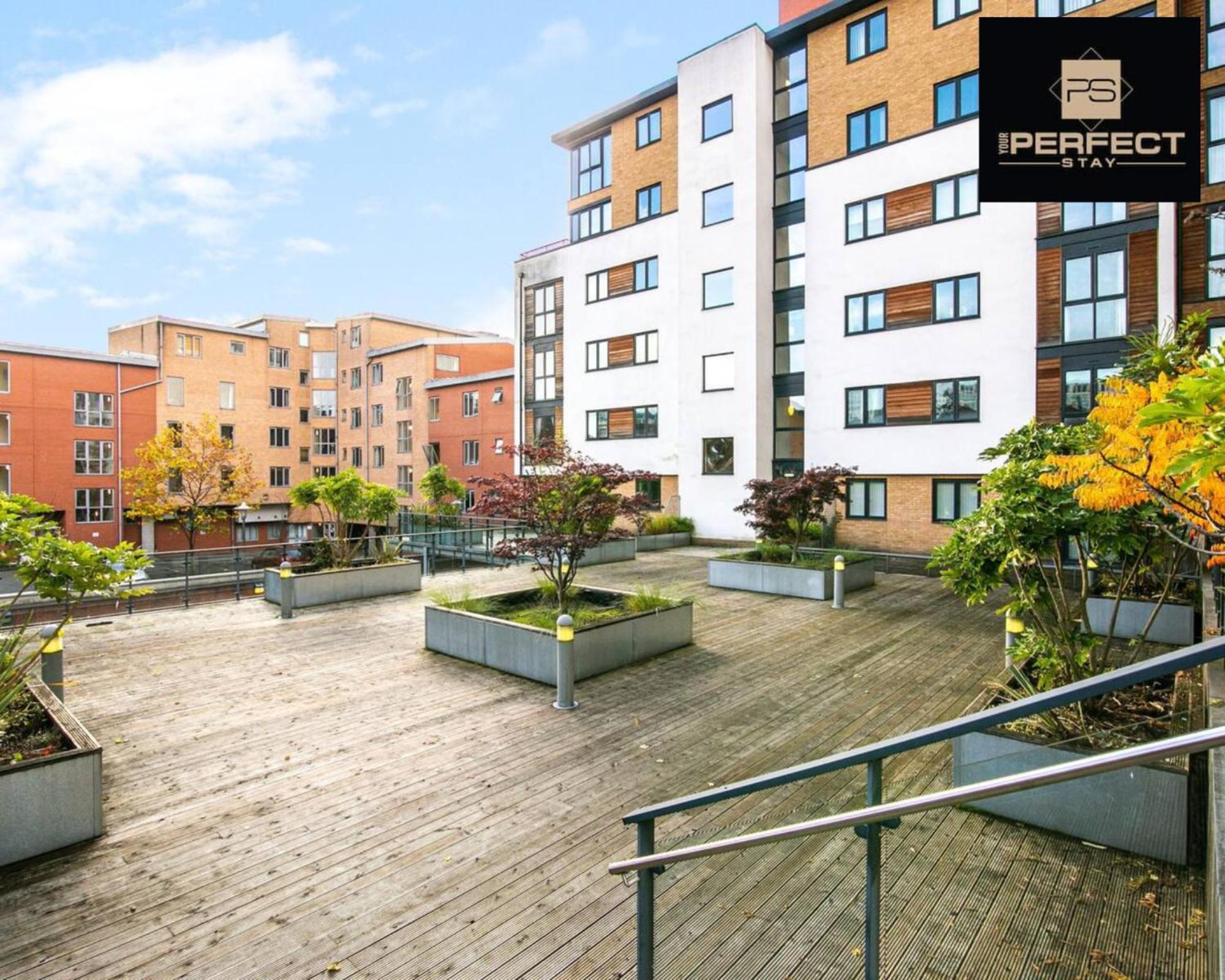 Cosmo Modern Apartment Central By Your Perfect Stay Short Lets Birmingham Esterno foto